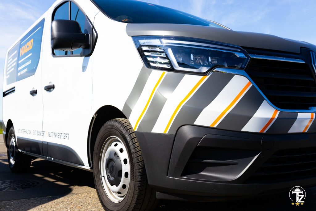VIACID Renault Trafic Fahrzeugbeschriftung